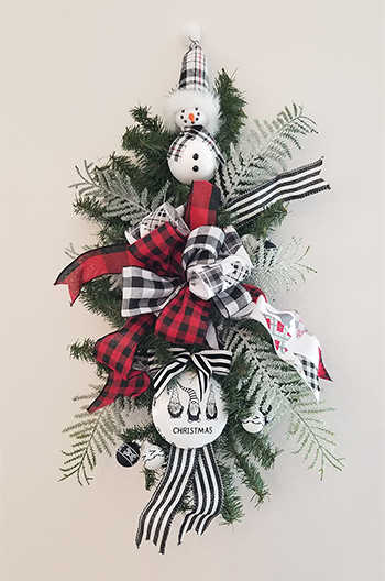 Black and White Gnome Ornament Swag $45